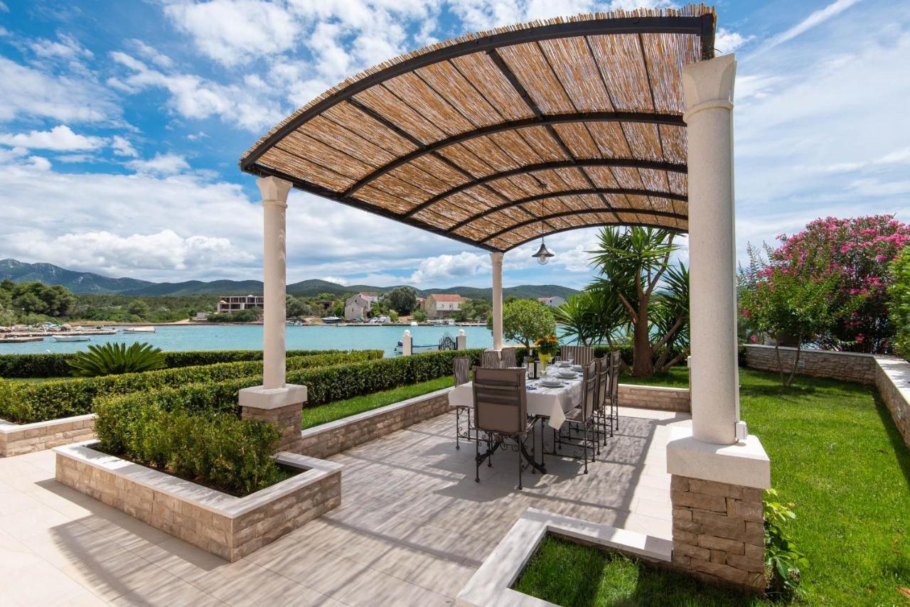 Villa Loviste Paradise Extérieur photo