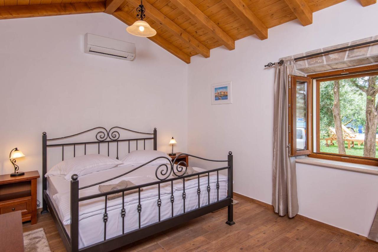 Villa Loviste Paradise Extérieur photo